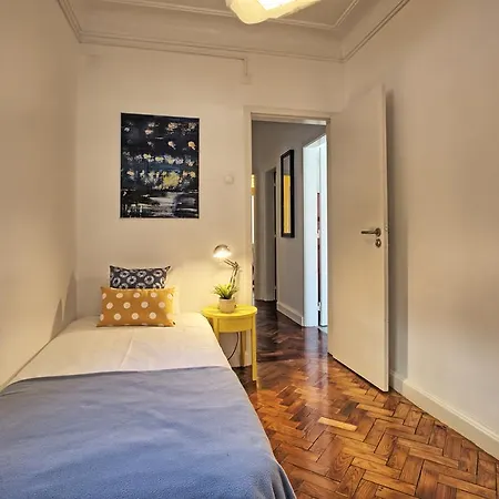 Liverpool Terrace * リスボン